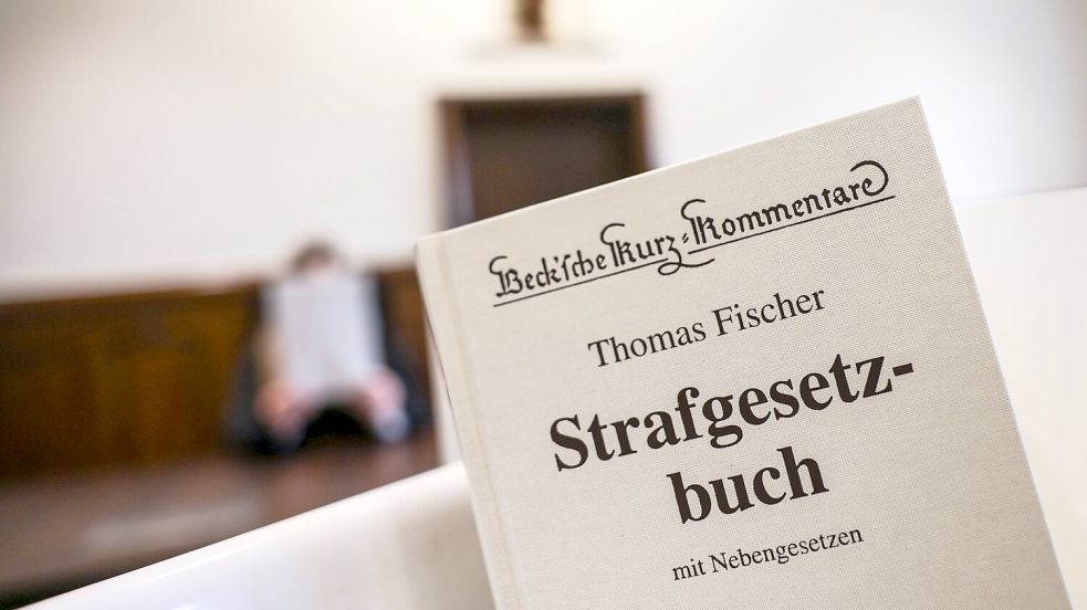 Es geht um Paragraf 184l im Strafgesetzbuch. (Archivbild) Foto: Oliver Berg