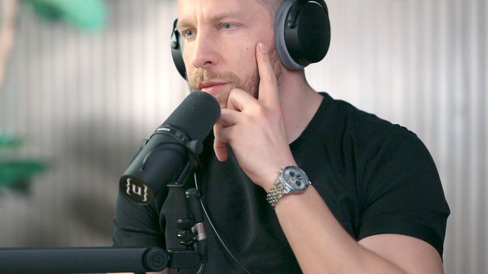 Mit der Einladung von Björn Höcke hat sich Podaster Ben Berndt zum Gesprächsthema in Medien und Politik gemacht. Foto: picture alliance/dpa/ungeskriptet