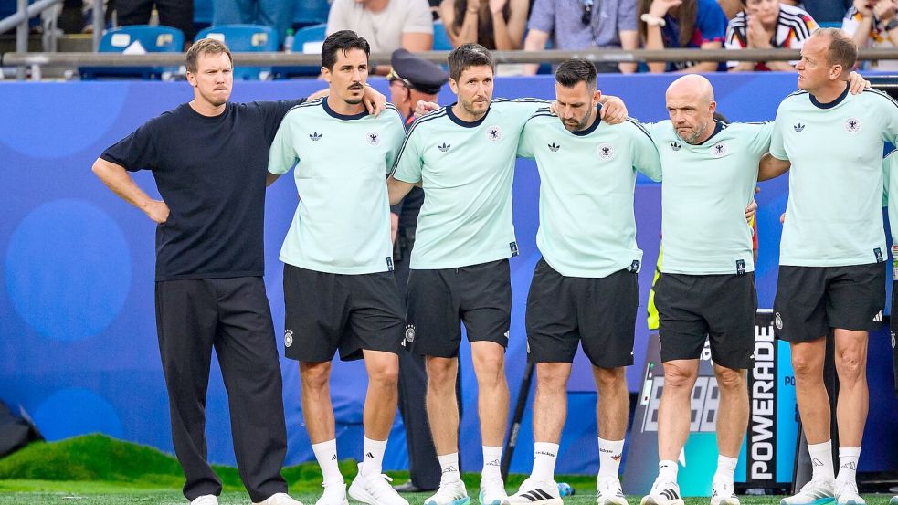 Nagelsmann arbeitete mit einem großen Staff zusammen. (Archivbild) Foto: Tom Weller