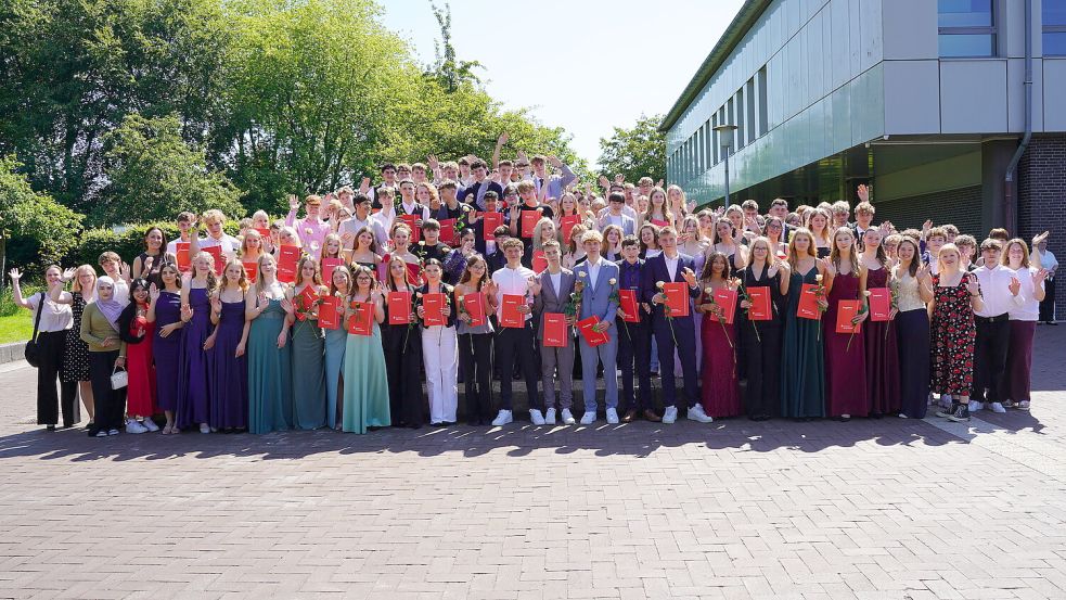Die Abschlussklassen an der KGS Großefehn. Foto: KGS Großefehn