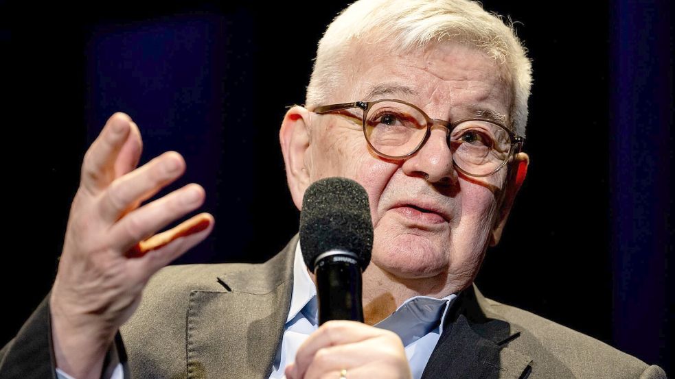 Europas Staats- und Regierungschefs näherten sich Donald Trump „auf breiter Schleimspur“, kommentiert Joschka Fischer. (Archivbild) Foto: Fabian Sommer/dpa