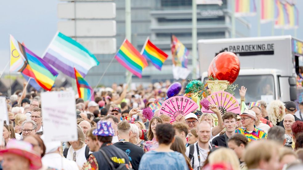 Die CSD-Veranstalter in Köln erwarteten rund eine Million Besucher. Foto: Thomas Banneyer
