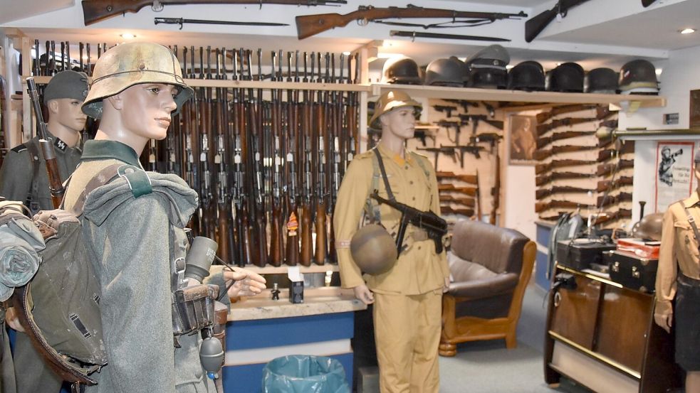 Prozess um Remscheider Waffenarsenal beginnt am Wuppertaler Landgericht. (Archivbild) Foto: --/Polizei Wuppertal/dpa