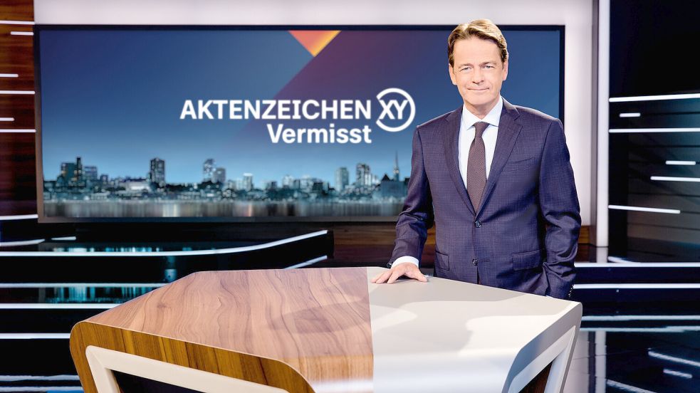 Am 8. Juli moderiert Rudi Cerne eine neue Ausgabe der Sendung „Aktenzeichen XY ... Vermisst“. Foto: ZDF und Nadine Rupp