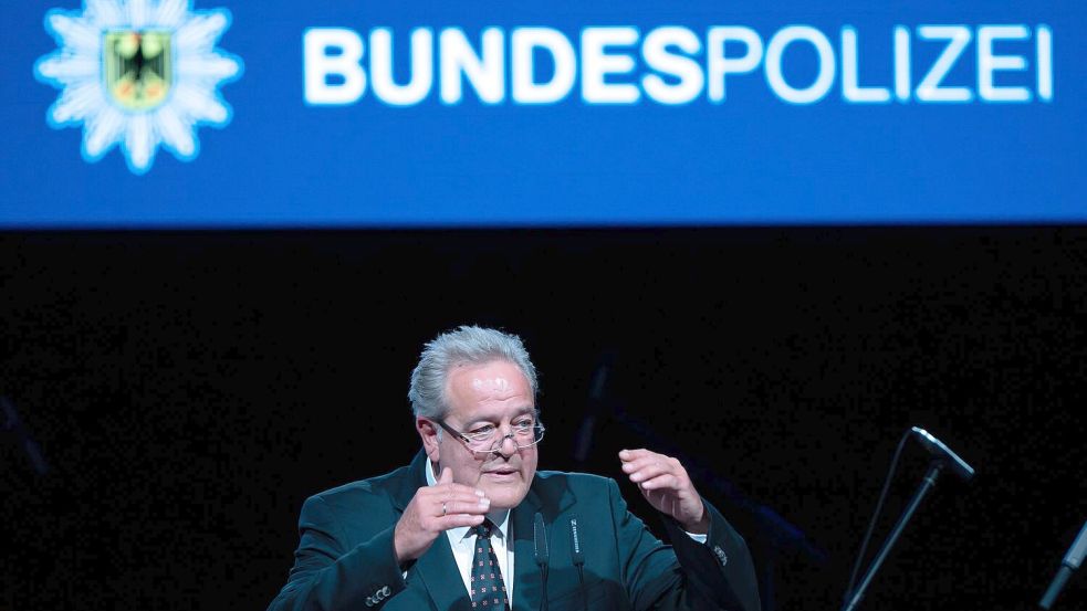 Erst müsse die Wirkung der Geas-Reform abgewartet werden, sagt der Präsident der Bundespolizei, Dieter Romann. (Archivfoto) Foto: Soeren Stache