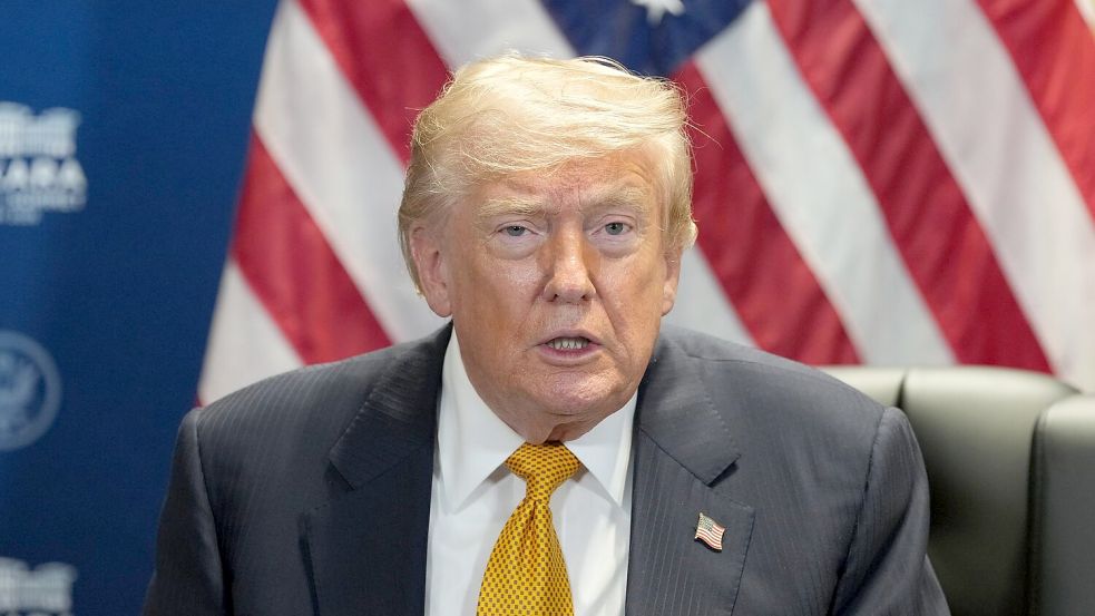 US-Präsident Trump droht dem Iran weitere Angriffe an. Foto: Alex Brandon