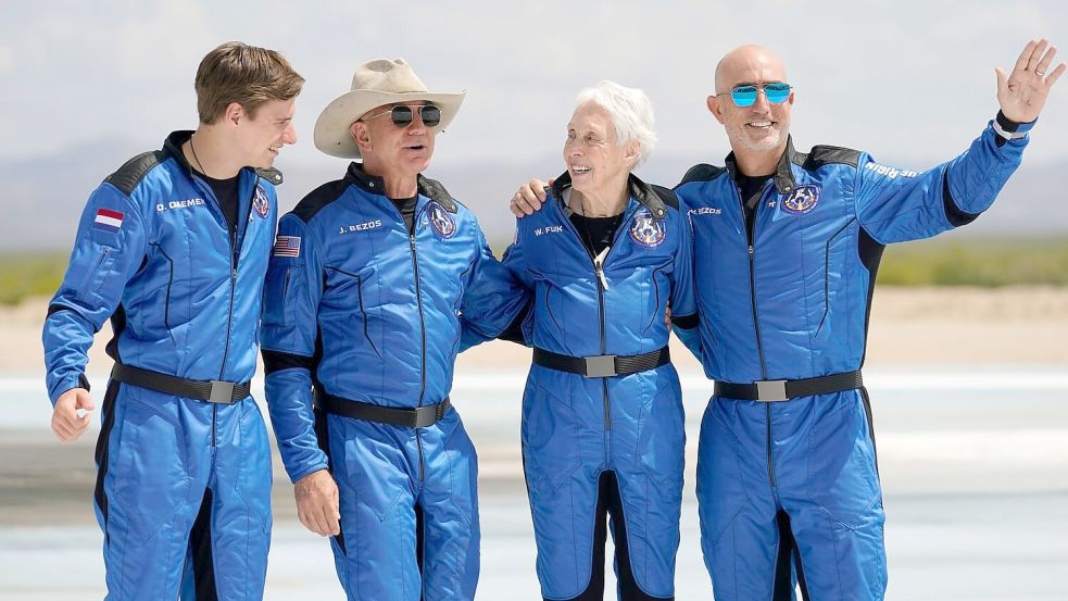 2021 flog Wally Funk mit Blue Origin ins Weltall und schrieb Geschichte. (Archivbild) Foto: Tony Gutierrez/AP/dpa