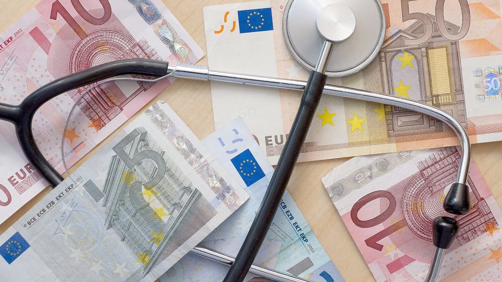 Die stark steigenden Gesundheitsausgaben sollen unter Kontrolle kommen. (Archivbild) Foto: Patrick Pleul