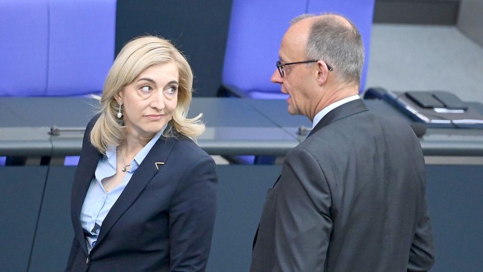 Gesundheitsministerin Warken will die Reform ins Ziel bringen. (Archivbild) Foto: Elisa Schu