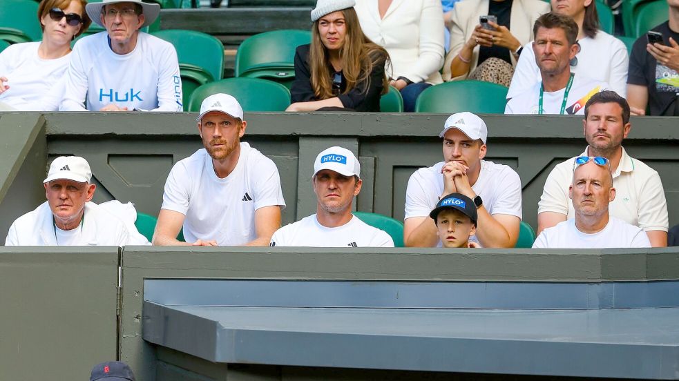 Die Box von Alexander Zverev: Ganz links sitzt der Vater. Foto: Frank Molter
