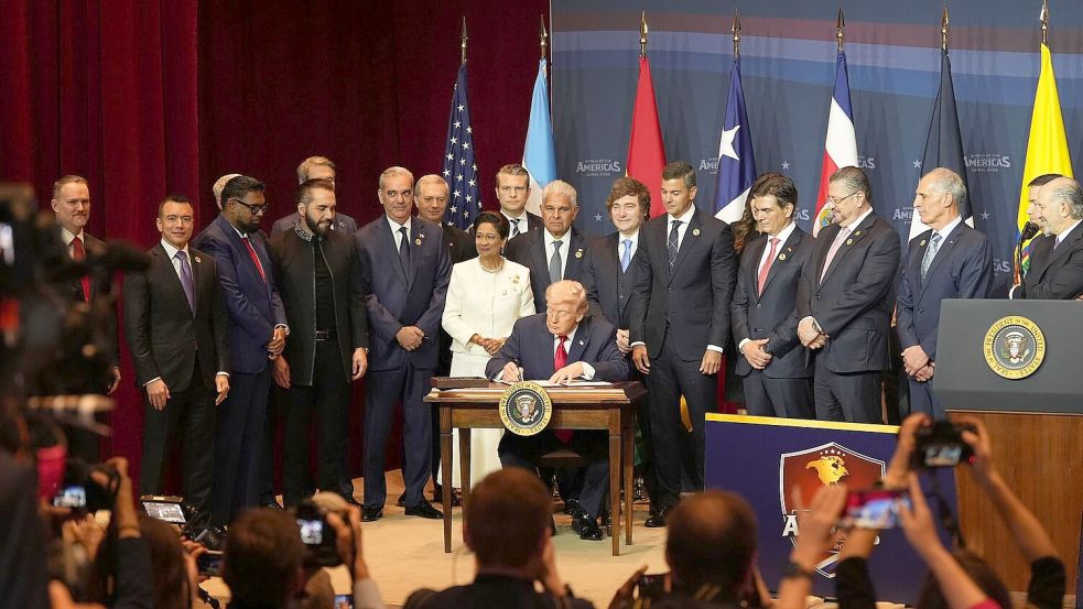 Die USA und mehrere lateinamerikanische Staaten haben Kolumbiens Behörden zur Einhaltung der Verfassung und zu einem geordneten Machtwechsel aufgerufen. (Archivbild) Foto: Rebecca Blackwell/AP/dpa