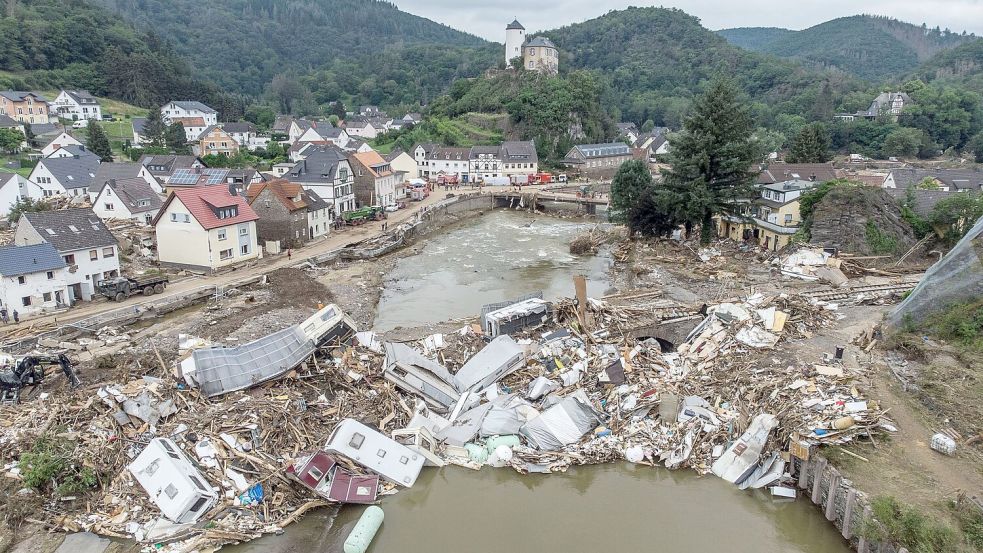 Die Flutkatastrophe hinterließ eine Schneise der Verwüstung. (Archivfoto) Foto: Boris Roessler