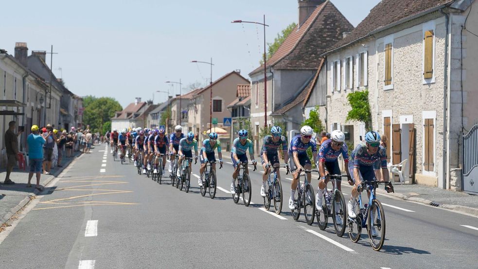 Die Radprofis bei der Tour de France. Foto: Thibault Camus