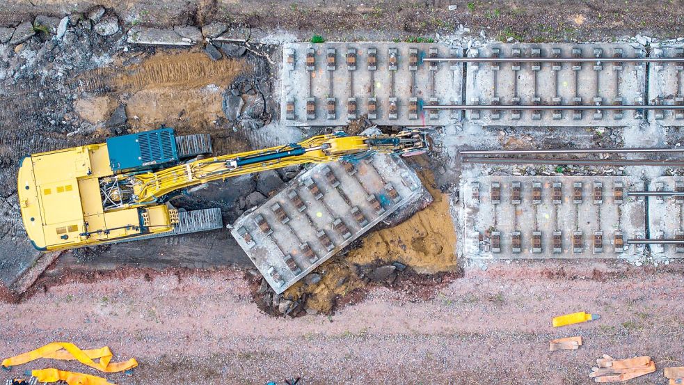 Mit Dutzenden Generalsanierungen will die Bahn das überalterte Schienennetz grundsanieren - doch das Konzept hat viele Gegner. (Archivbild) Foto: Jens Büttner