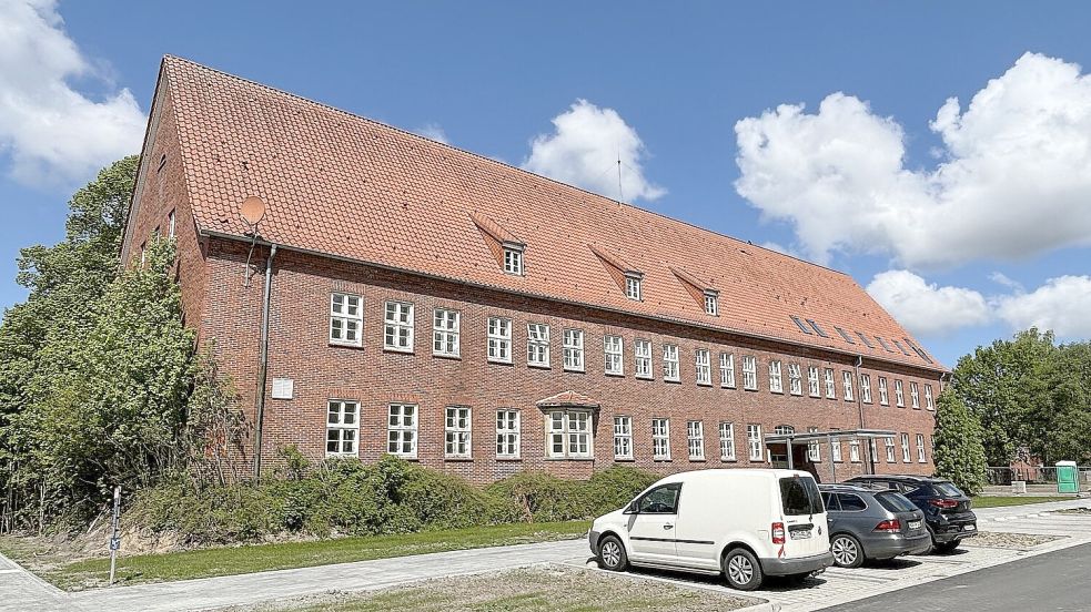 Die Stadt Aurich hat bereits kräftig in neue Straßen und Leitungsanlagen auf dem Gelände investiert. Das Foto wurde im Mai 2025 aufgenommen. Foto: Karin Böhmer