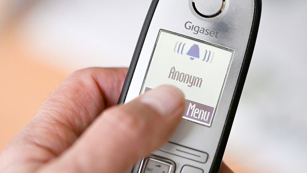 Manchmal klingelt das Telefon und jemand von einer Werbehotline ist dran - das geht vielen Menschen auf die Nerven. (Symbolbild) Foto: Bernd Weißbrod