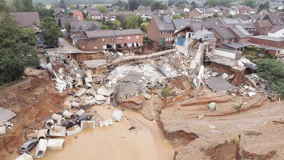 In Erftstadt war das Ausmaß der Zerstörung nach dem Unwetter groß. (Archivbild) Foto: David Young