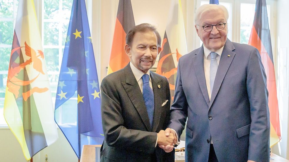 Erst im Mai wurde der Sultan vom Bundespräsidenten empfangen. (Archivbild) Foto: Carsten Koall/dpa