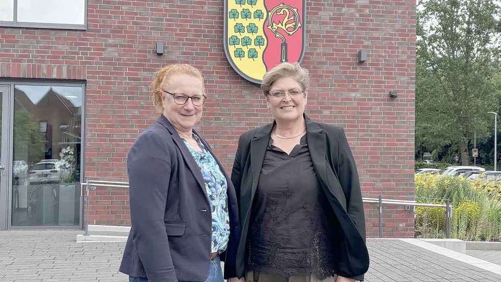Edelgard Wienekamp (links) und Annette Lang von der Ihlower Gemeindeverwaltung hatten die Idee zu der autofreien Woche in Ihlow. Foto: Christin Wetzel