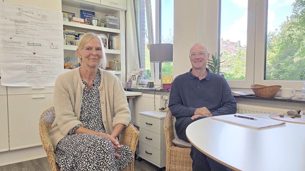 Thordis Harmsen und Peter Stoffers von "Familie leben" wissen, was wichtig ist, um akute Überforderung von Eltern zu verhindern. Foto: Mika Brandt