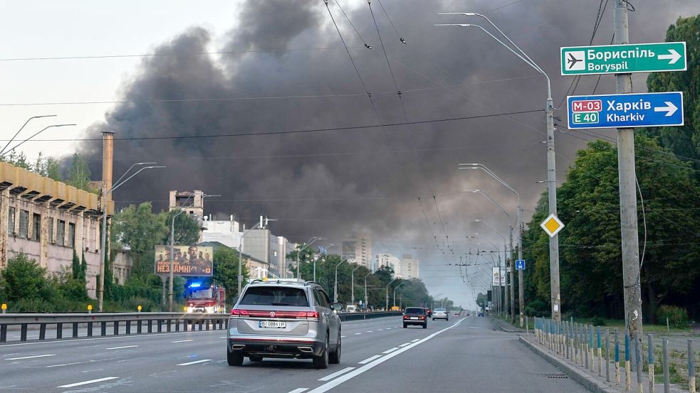 Russland traf nach eigenen Angaben auch ein Logistikzentrum für die Lagerung von Bauteilen für Waffen in Kiew. Foto: Efrem Lukatsky