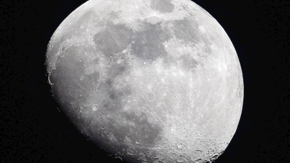 Ein Teil einer SpaceX-Rakete wird Wissenschaftlern zufolge im August auf dem Mond einschlagen. (Archivbild) Foto: Boris Roessler