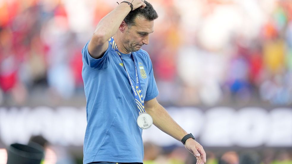 Argentiniens Trainer Lionel Scaloni war nach der Niederlage untröstlich. Foto: Julio Cortez