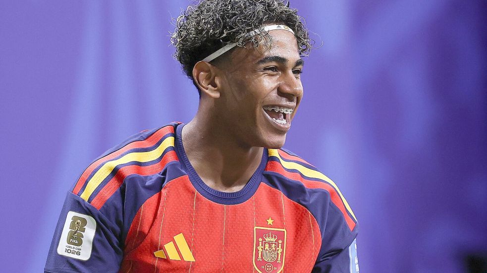Der spanische Stürmer Lamine Yamal ist mit 19 Jahren bereits Europa- und Weltmeister. Foto: dpa/XinHua/Wang Kaiyan