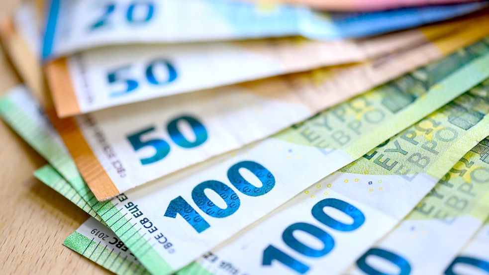 Voraussichtlich Ende 2026 wird der EZB-Rat entscheiden, wie die neuen Banknoten aussehen werden. (Archivbild) Foto: Hendrik Schmidt