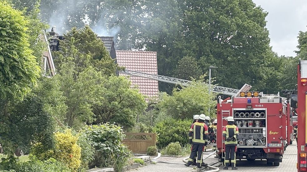 Am 5. Juni ist es im Schirumer Weg zu einem verheerenden Hausbrand mit einem Todesopfer gekommen. Foto: Lasse Paulsen