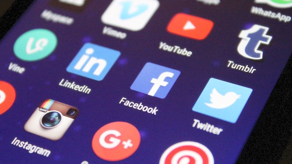Unter anderem bei Facebook gab es zahlreiche Reaktionen auf die Kritik der Südbrookmerlander Ratsfrauen. Foto: Pixabay