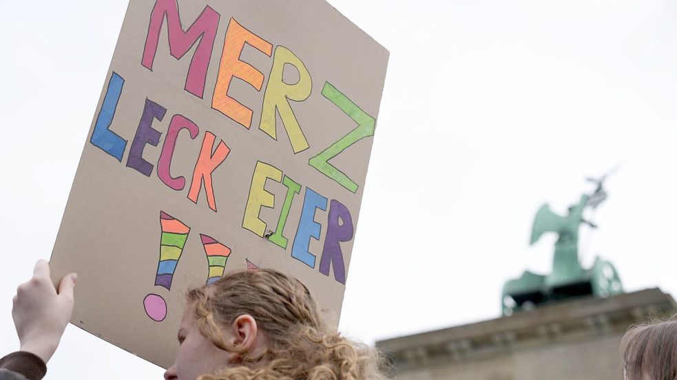 Häufig eingereicht wurde das Wort „Mehrzweckeier“. Die Jury hat es aber nicht zugelassen. (Archvbild) Foto: Sven Kaeuler