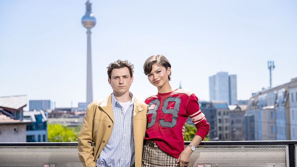 Die Stars aus „Spider-Man: Brand New Day“, Tom Holland und Zendaya, wären gern für einen Tag unbekannt. Foto: Christoph Soeder/dpa