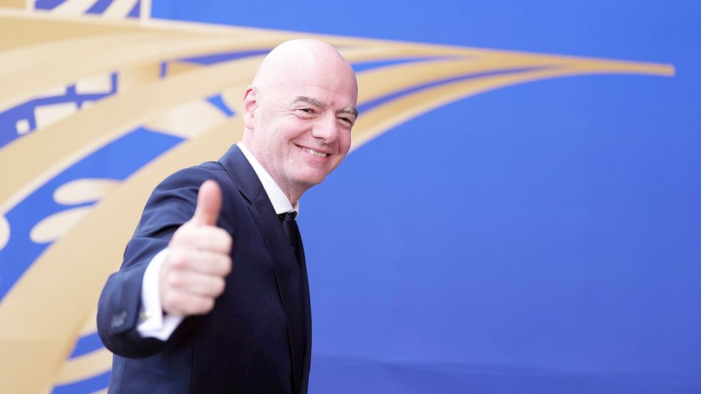 Kritiker sorgen sich um die Zukunft des Weltfußballs angesichts der jüngsten Pläne von FIFA-Präsident Gianni Infantino. Foto: Bradley Collyer/PA Wire/dpa