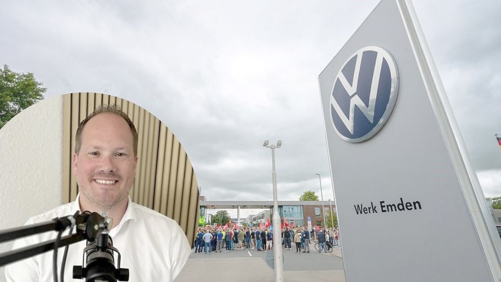 Die Belegschaft ist verunsichert. Das Foto zeigt eine Kundgebung vor den Werkstoren. Lars Reckermann hat mit Vincent ten Voorde, Geschäftsführer der Ems-Dollart-Region (EDR), über die Auswirkungen der VW-Krise auf die Grenzregionen gesprochen. Fotos: Klaus Ortgies/Lars Reckermann