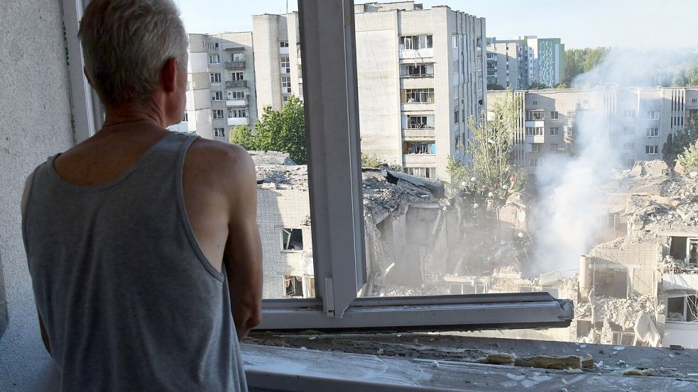 Bei den russischen Luftangriffen auf die Ukraine wird immer wieder auch zivile Infrastruktur getroffen. Foto: Mykola Tys