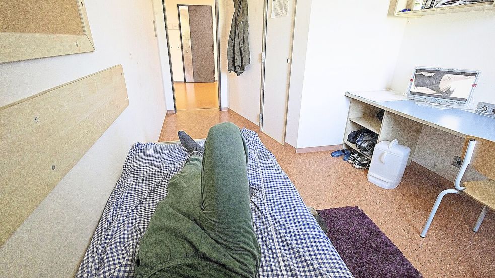 Der Anteil ausländischer Häftlinge in deutschen Gefängnissen ist in den letzten Jahren stetig gestiegen. Das bringt Herausforderungen mit sich, wie die Bundesländer berichten. Foto: Michael Staudt