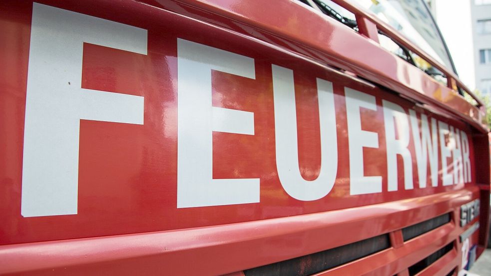 Die Feuerwehr rückte in die Glupe in Aurich aus. Symbolfoto: Pixabay