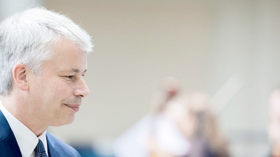 Laut Bundesverkehrsminister Bilger haben Bahnkunden und Steuerzahler einen Anspruch darauf, dass wirklich der Erfolg gemessen wird. (Archivbild) Foto: Christoph Soeder/dpa