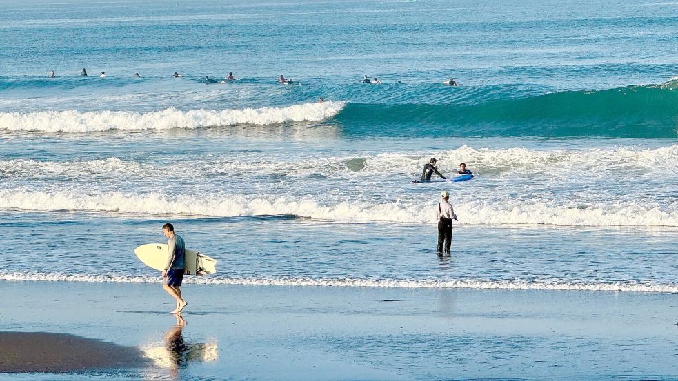 Surfen am Morgen, dann den Laptop aufklappen - so sieht der Tag vieler digitaler Nomaden aus. Foto: Carola Frentzen/dpa