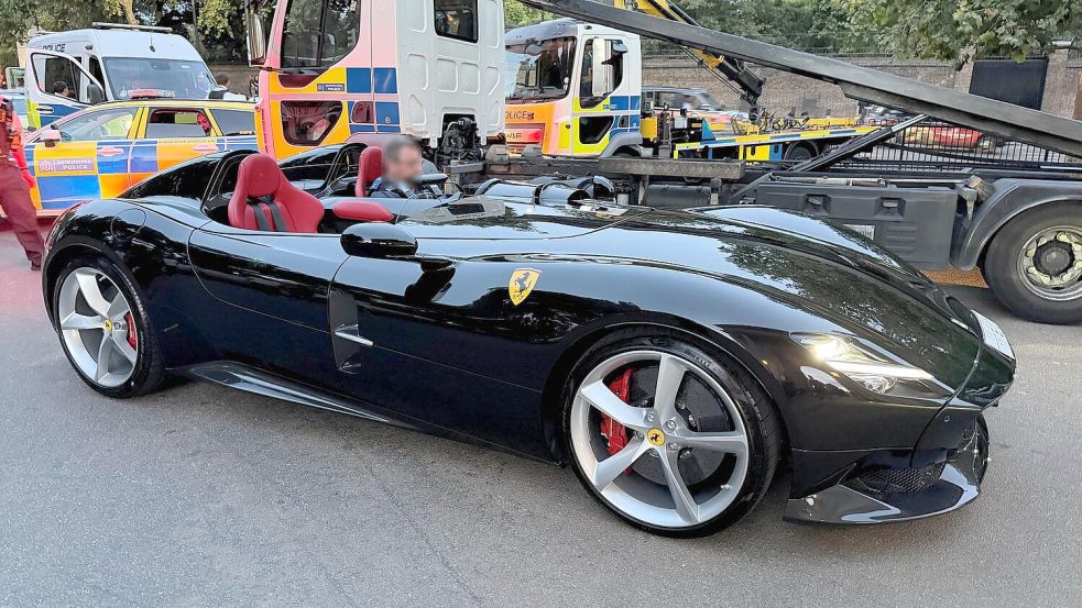 Unter den Fahrzeugen war auch ein seltenes Ferrari-Modell. Foto: -