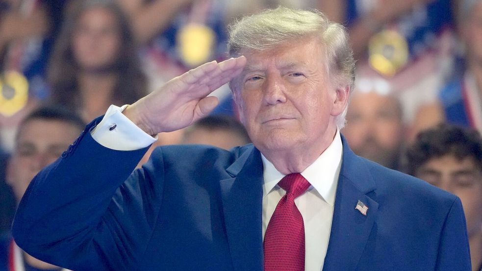 Trump sagt: „Wir haben die vollständige Kontrolle über die Straße von Hormus.“ Foto: Mark Schiefelbein