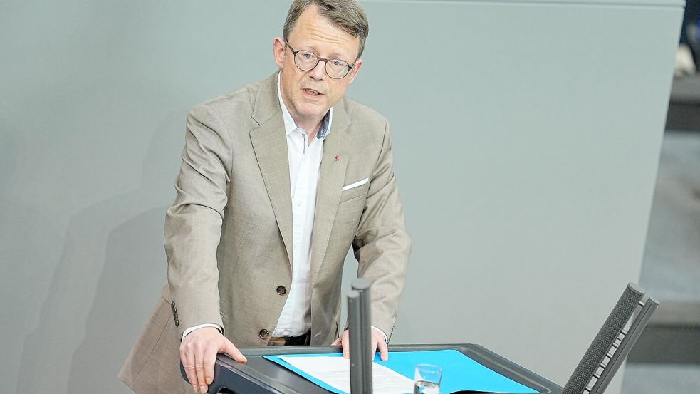 Aus Sicht von Linken-Politiker Ulrich Thoden gibt aus guten Gründen das Trennungsgebot von Polizei und Nachrichtendiensten. (Archivbild) Foto: Michael Kappeler/dpa