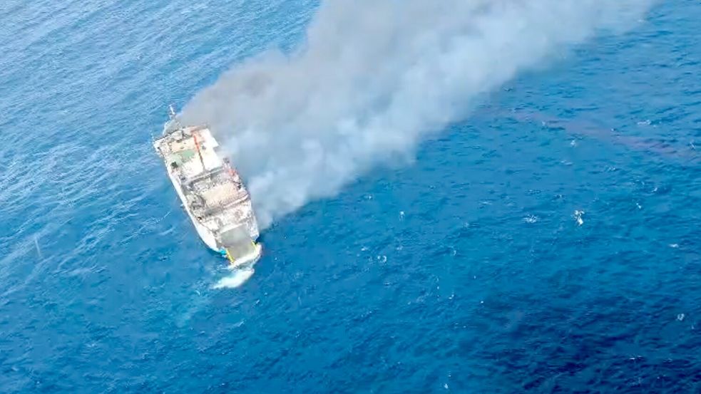 Die Passagiere und Crew sind laut Behördenangaben in Sicherheit. Foto: BASARNAS