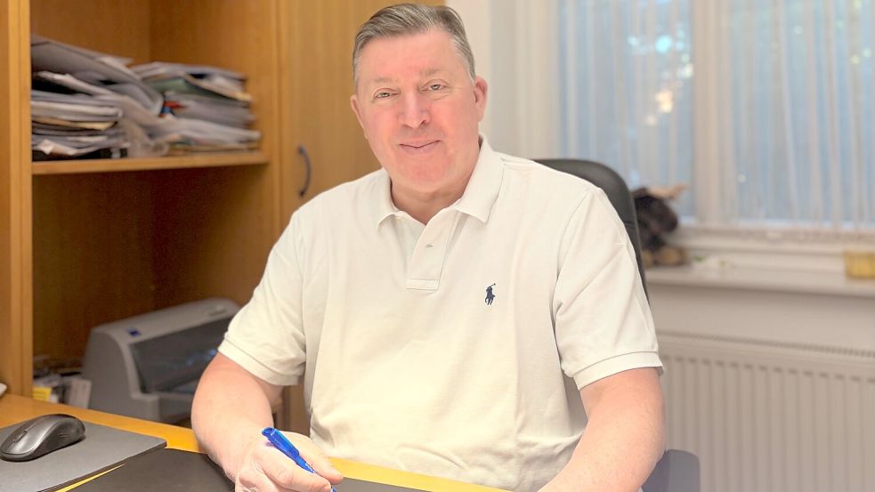 Hausarzt Dr. Carsten Brinkmann hat Praxen in Rhauderfehn und Moormerland. Er befürchtet: „Am Ende wird die Politik die freiberufliche Kassenarzttätigkeit beenden.“ Foto: privat