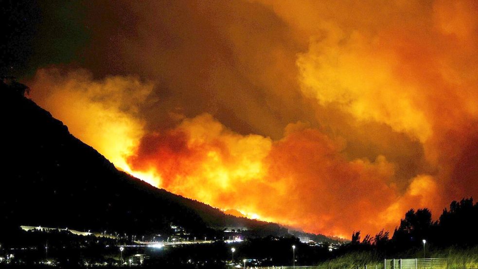 An der kroatischen Adriaküste südlich von Split hat ein heftiger Waldbrand Häuser und Autos zerstört. Foto: -