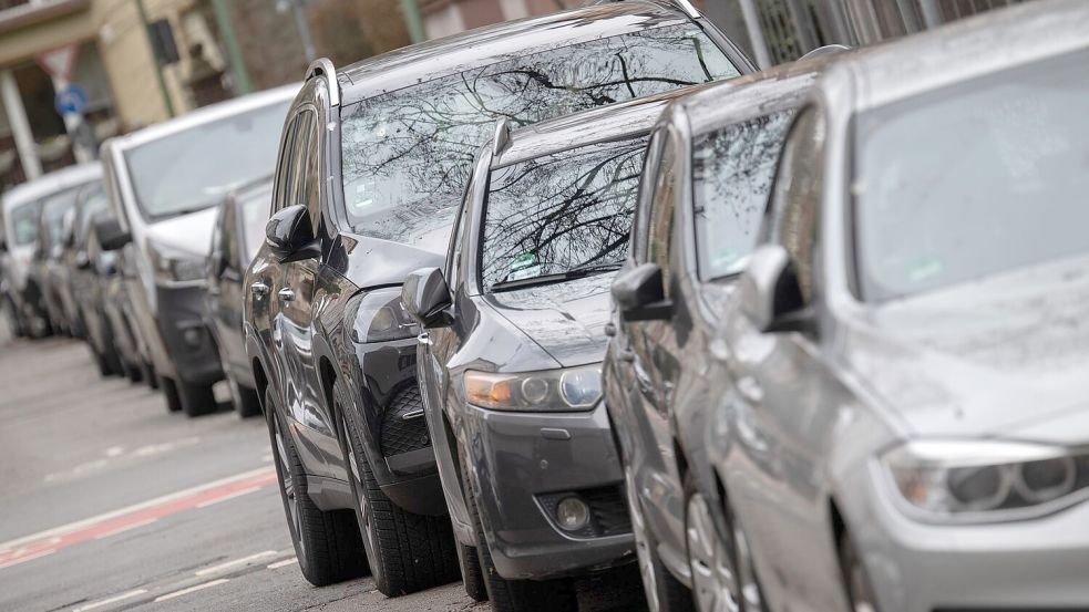 SUVs haben eine höhere Karosserie als herkömmliche Autos. (Archivbild) Foto: Sebastian Gollnow