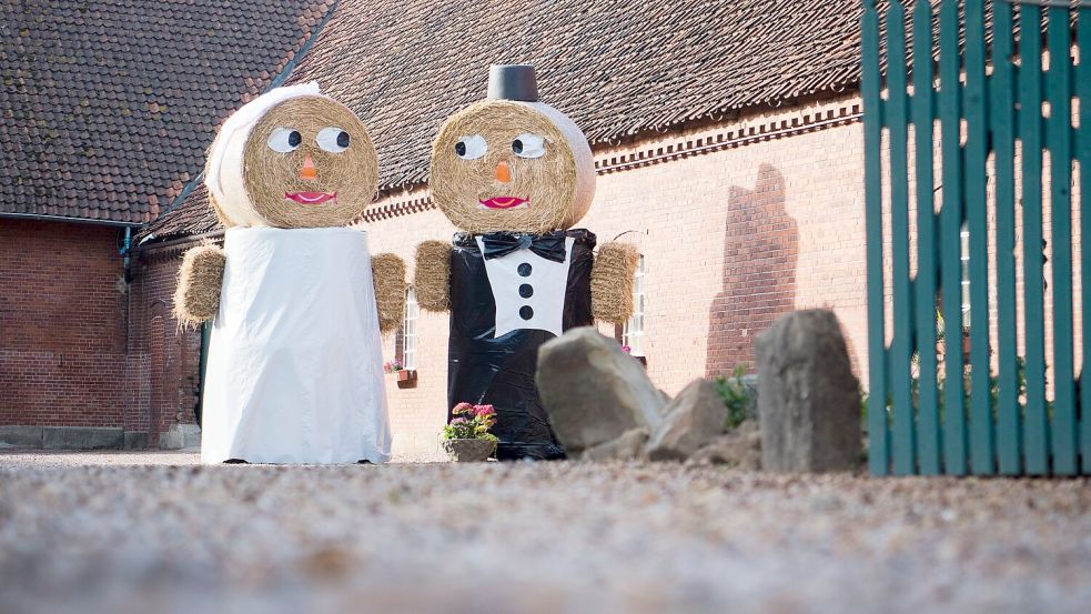 Eine Ehe auf dem Land hält im Schnitt länger als in der Stadt. (Archivbild) Foto: Julian Stratenschulte