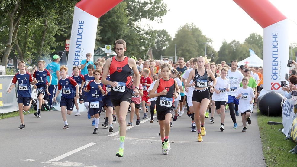 Der Hafenfestlauf wird zum dritten Mal von Heinz-Hermann Thelken und seinem Team organisiert. Foto: Hans Passmann