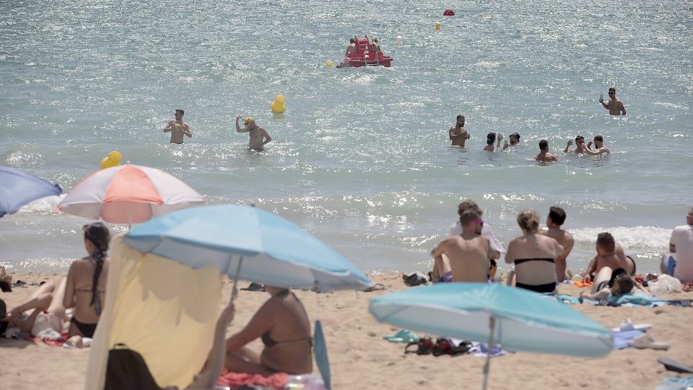 Nicht nur Badespaß: Die langen Ferien in Spanien sind vor allem ein Problem für einkommensschwache Familien. Foto: dpa/Clara Margais